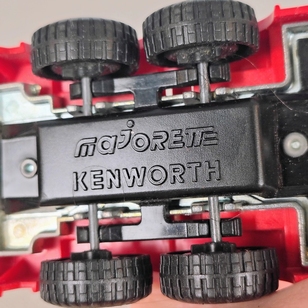 Majorette Kenworth Tow Truck Red 1/47 Scale Express Heavy Wrecker Made in France - Picture 9 of 15